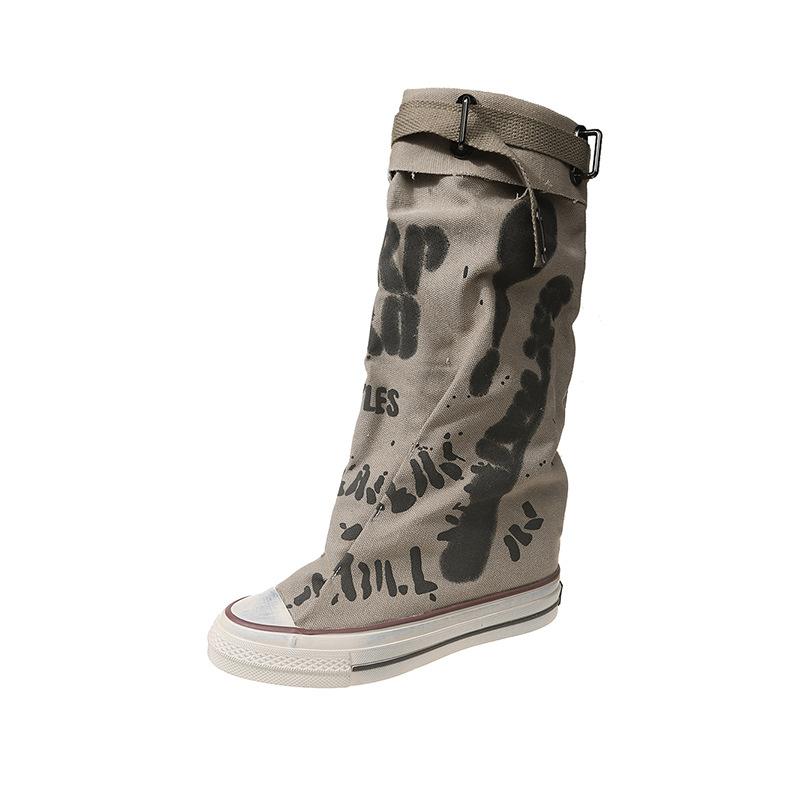 Sweet and cool trend graffiti design sense old high-top canvas shoes women's 2025 new medium tube stacking boots autumn shoes