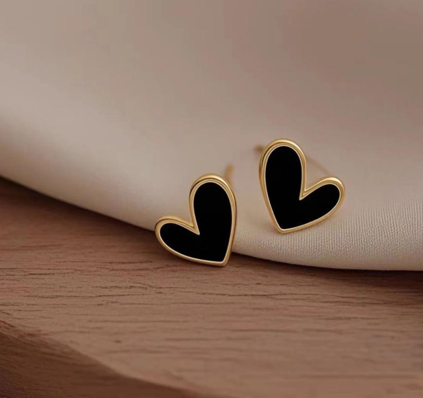 Wine Red Love Stud Earrings Female Temperament Niche Earrings Retro Little Peach Heart Earrings Ear Jewelry