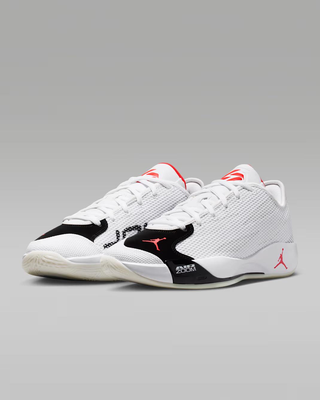 IF1611-101 Nike Luka 77 Bred (Men s) 4