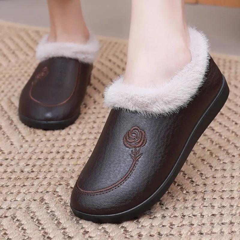 WTEMPO Winter Large Size Warm Plush Casual PU Shoes Women's Faux Leather Solid Color Flat Heel Slip-ons