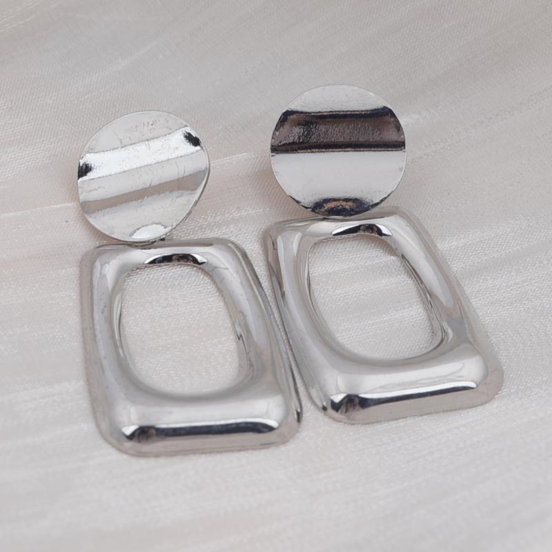 Retro Statement Drop Earrings for Women Hollow Out Square Round Dangle Earrings European Fashion Geometry Party Jewelry