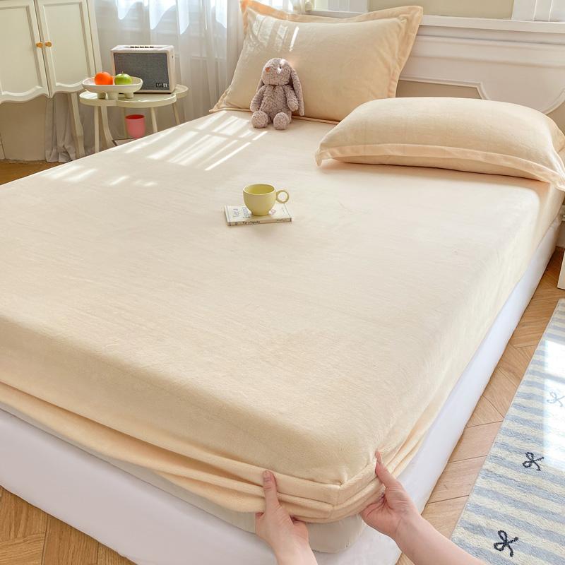 1pc Flannel Fleece Bed Sheet Solid Color Bed Cover Velvet Fitted Sheet Non-slip Bed Linen Warm 90x200 Mattress Protectors