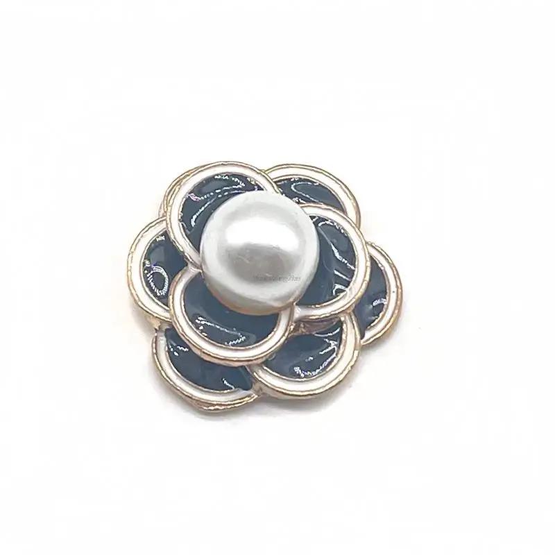 1Pcs Metal Pearl Camellia Flower Shoe Charms Shoes Decoration Diamond Chains Luxury Accessories for Women Girls Sandals Shoes