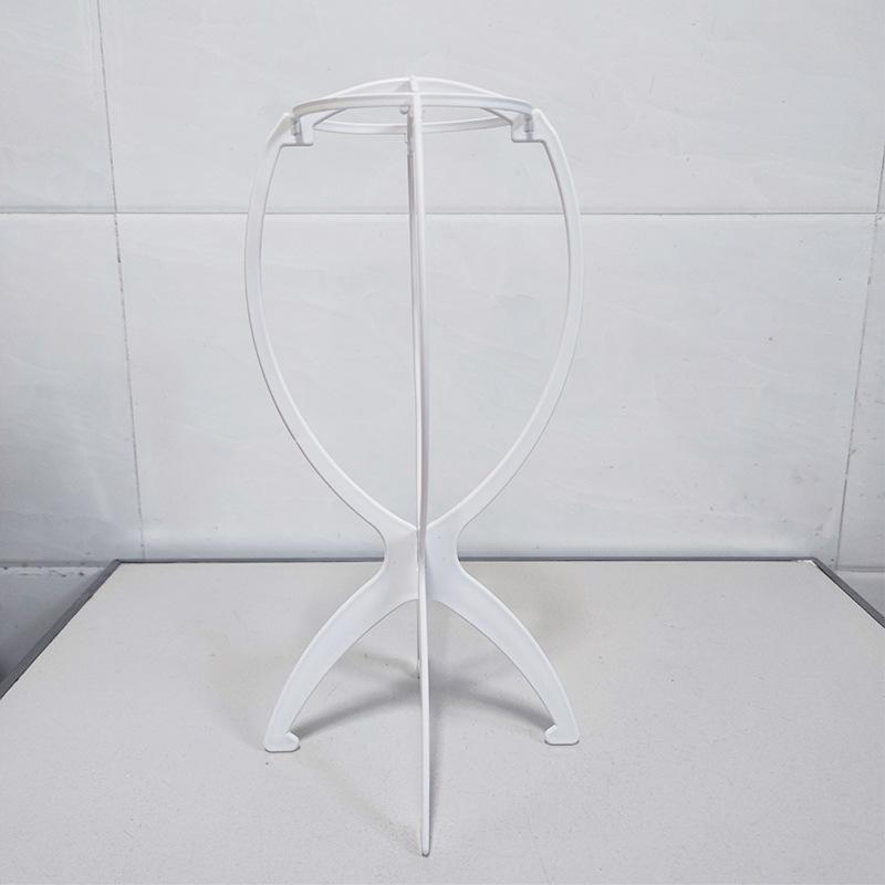 

Подставка и держатель для парика: Парикмахерские аксессуары и инструменты белый