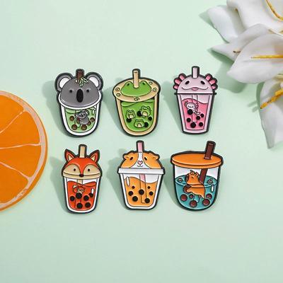 Koreanische Cartoon Fuchs Bubble Tea Brosche - Niedlicher Tier Getränkebecher Anstecker für Kleidung & Taschen