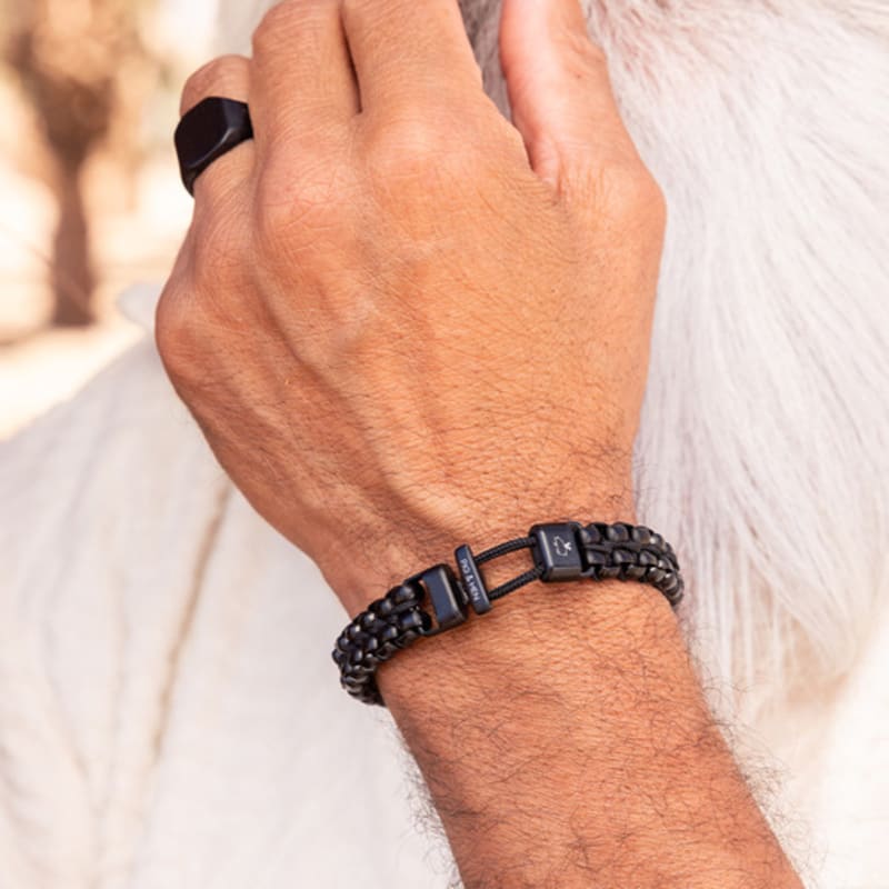 PIG & HEN Signet 16 Classic Ring - Black