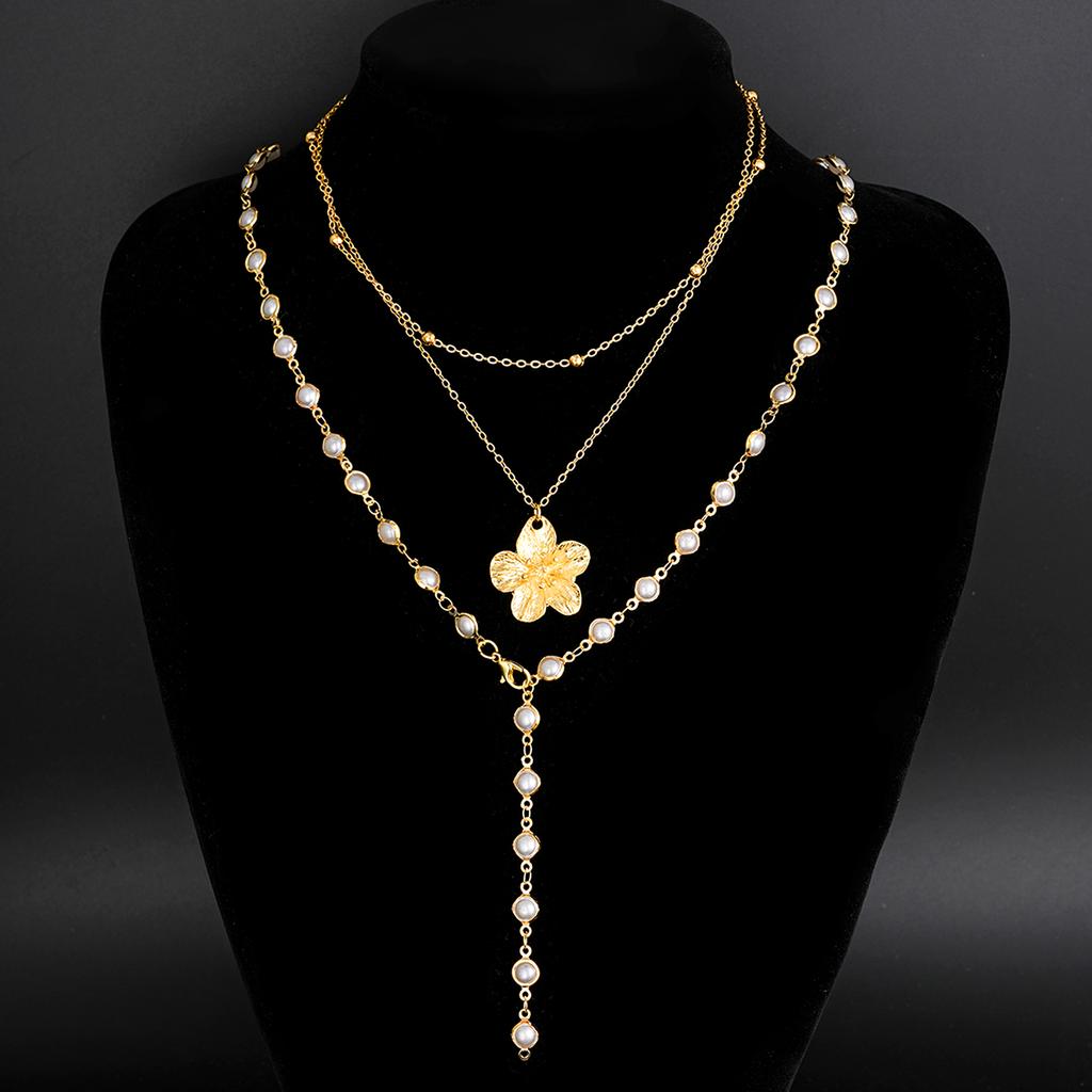 3 Pcs Elegant Flower Pendant Necklaces Set for Women Vintage Simple Pearl Bead Chain Necklaces Fashion Daily Party Jewelry Gifts