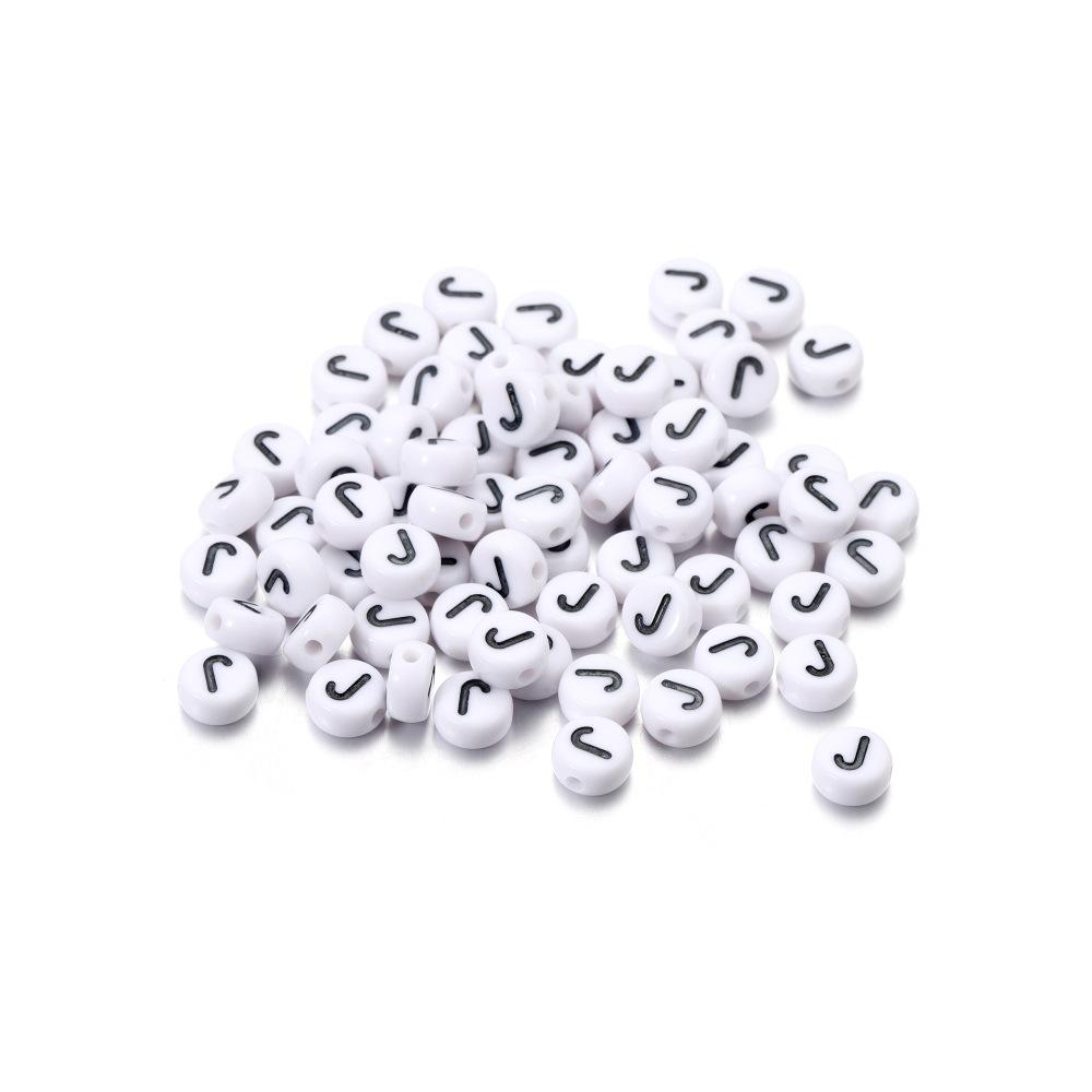 Bílé kulaté korálky s černými písmeny – sada 26 písmen pro vlastní výrobu náhrdelníků a řetízků na telefon