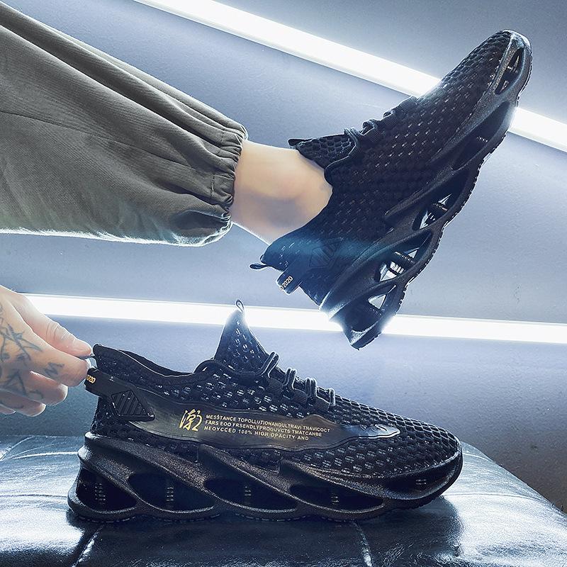 2025 new men's fly-woven mesh sneakers are breathable and non-smelly in summer, lightweight running shoes, and driving casual shoes.