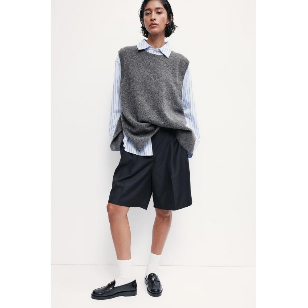 

Жилет-свитер HM темно-серый меланж