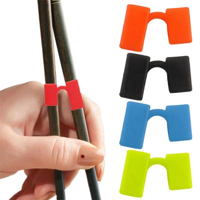 Kompakta ätpinnar Anslutningar Populär enfärgad Fixa fingerposition Daglig användning Mat Mat Lära ätpinnar Hjälpare