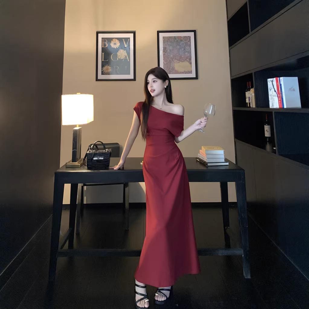 Women s Plus Size Red One-Shoulder Waist-Cinched Long Skirt Dress - Summer 2026 XL