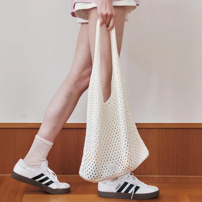 lovers knit shoulder bag