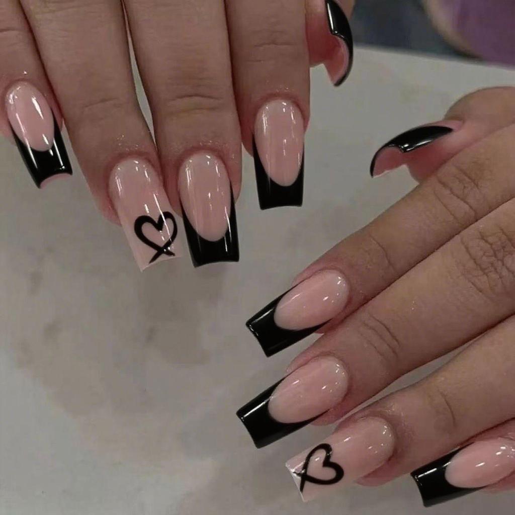 Valentine's Heart-Shaped Nail Art: Medium-Long Square Wearable Nails
