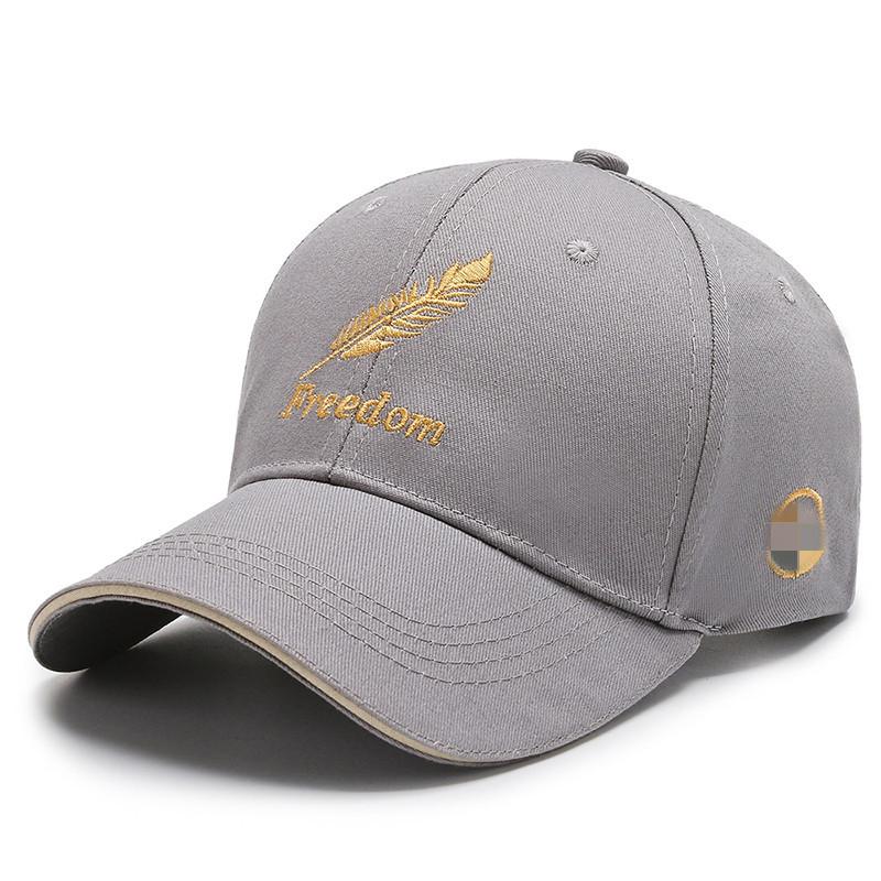 Cappello da uomo versione coreana cappellino di marca alla moda nuova moda versatile casual visiera cappellino da baseball con piuma stradale Donna