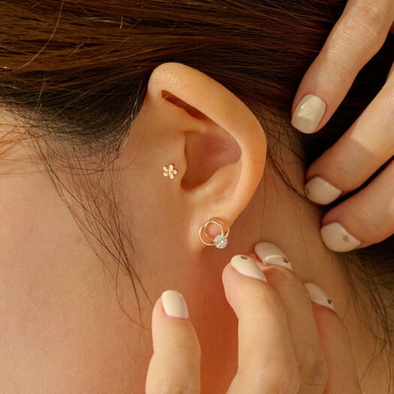 Own Roseli Flower Piercing (14k Gold)