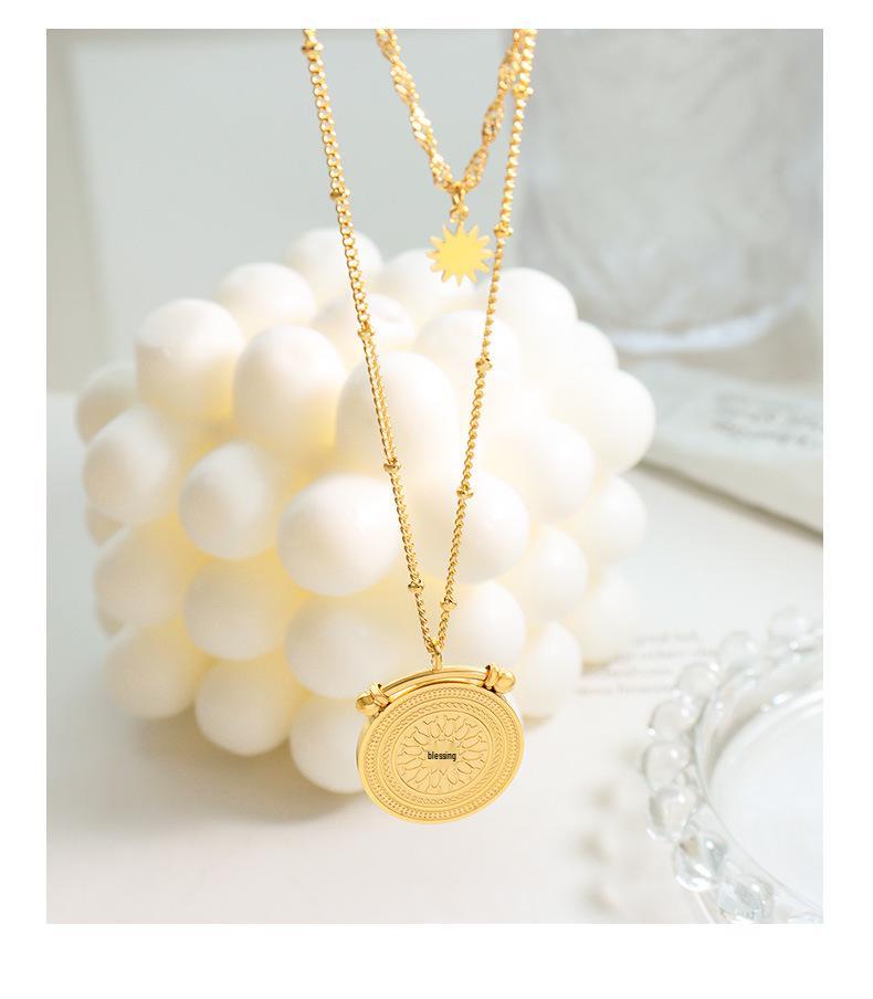 Titanium Steel Gold Plated Double Layer Clavicle Chain with Diamond Pendant and Star Badge
