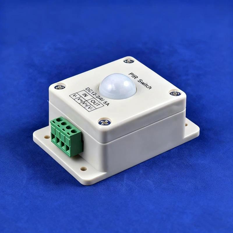 1Pcs Dc 12-24V Infrared Ir Body Photosensitive Control Detect On Off Switch Aisle Indoor Switch 8A Pir Motion Sensor Switch