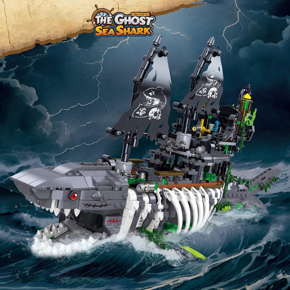 KNEW BUILT Ghost ShipMagic Lab & Train Mini Building Block Toys-Ideal DIY Halloween DecorEducational Assembly Gifts for Kids