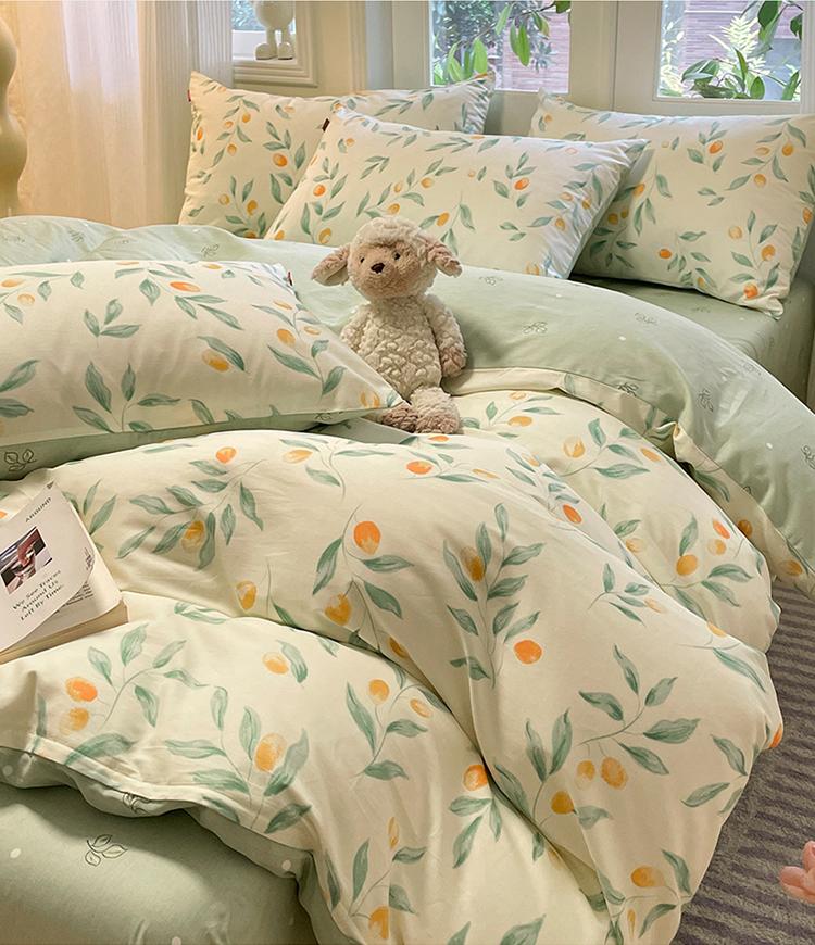Small Fresh Flower Cotton Printed Three/Four Piece Bedding Set with Branches and Simple Dreams