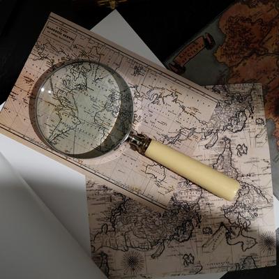 Luxury Cream Handle Magnifying Glass With Steel Frame