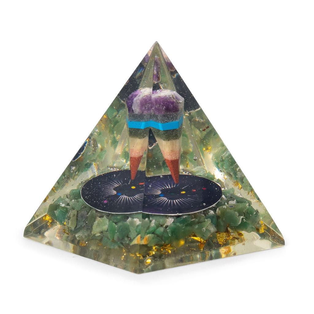 Med Orgonite Pyramids 7x6cm – Pendulum – Green Aventurine Chips