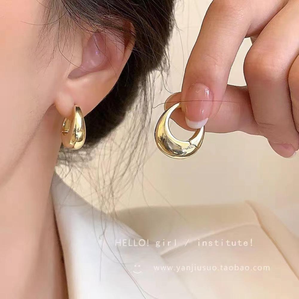 Golden Circle Earrings for Women 2025 New Ear Buckles, Light Luxury, High-end Sensory Ring Earrings, No Need To Pick Earrings When Sleeping