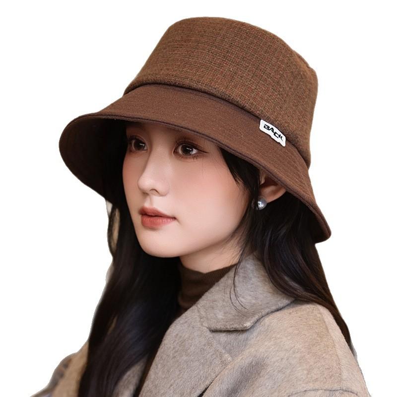 British Retro Versatile Plaid Fisherman Hat for Women In Autumn and Winter Casual Face Showing Small Basin Hat Outdoor Windproof and Warm Hat