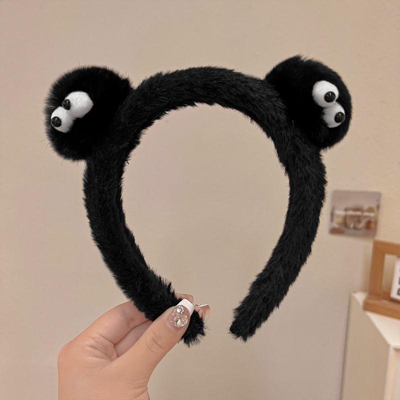 Cartoon Soot Ball Plush Headband: Non-Slip Hairband for Women & Kids, Ideal for Washing, Cute Versatile Fall Hair Accessory.