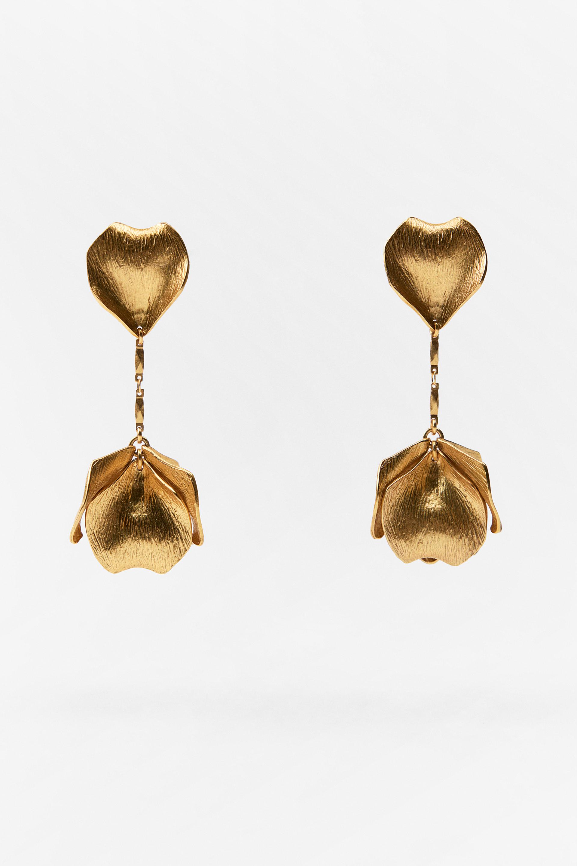 

PETAL EARRINGS