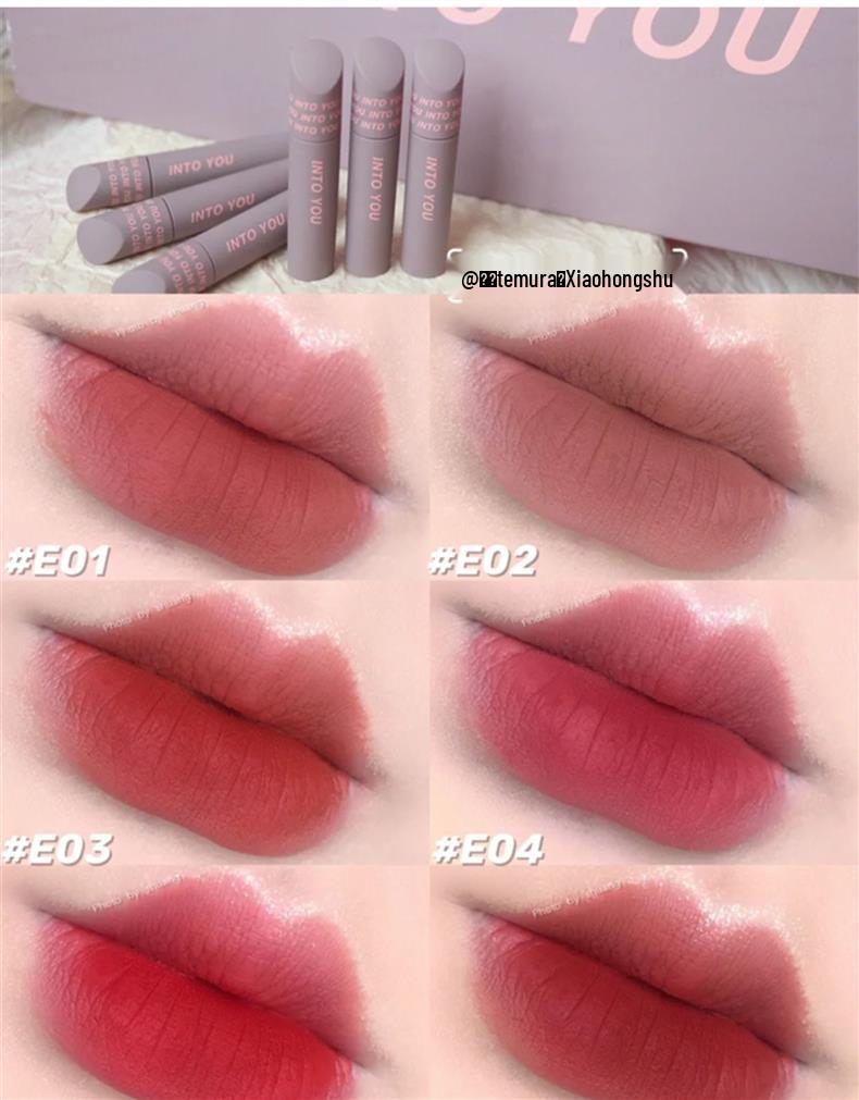 INTOYOU Water Mist Lip Glaze: Long-Lasting, Non-Stick, Light Mirror Finish Lip Gloss.