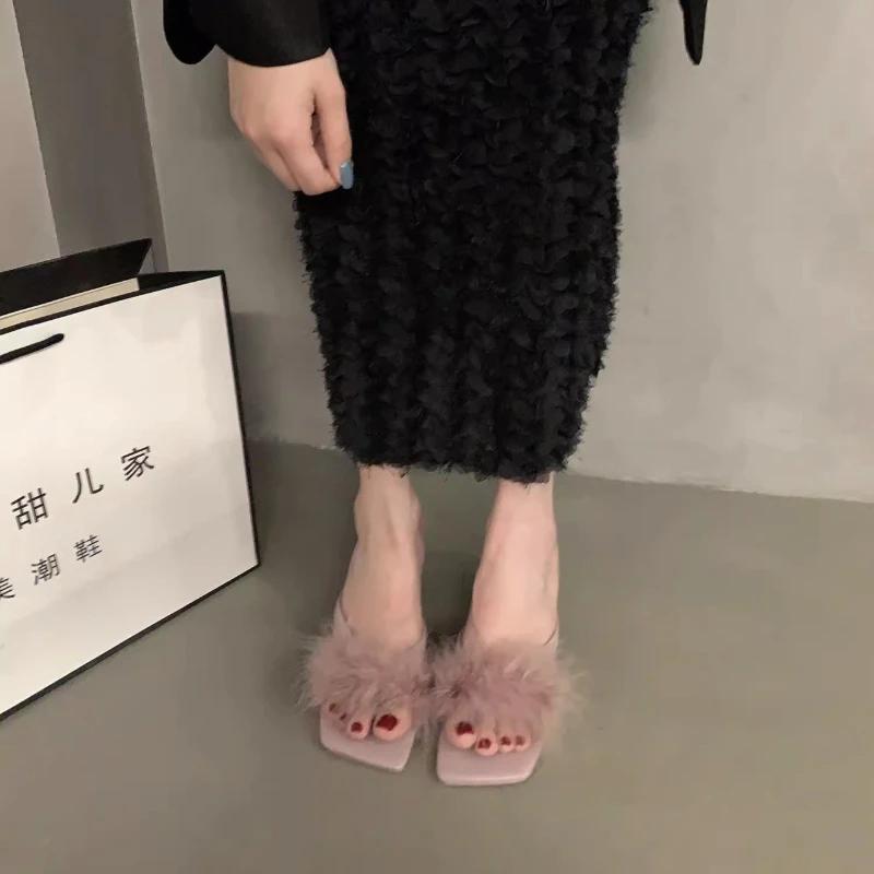 Mode Damen High Heels Sexy Hausschuhe Flauschige Hausschuhe Damen 2025 Neu Sommer Mode Temperament Feine Damen Sandalen Pantuflas De Mujer