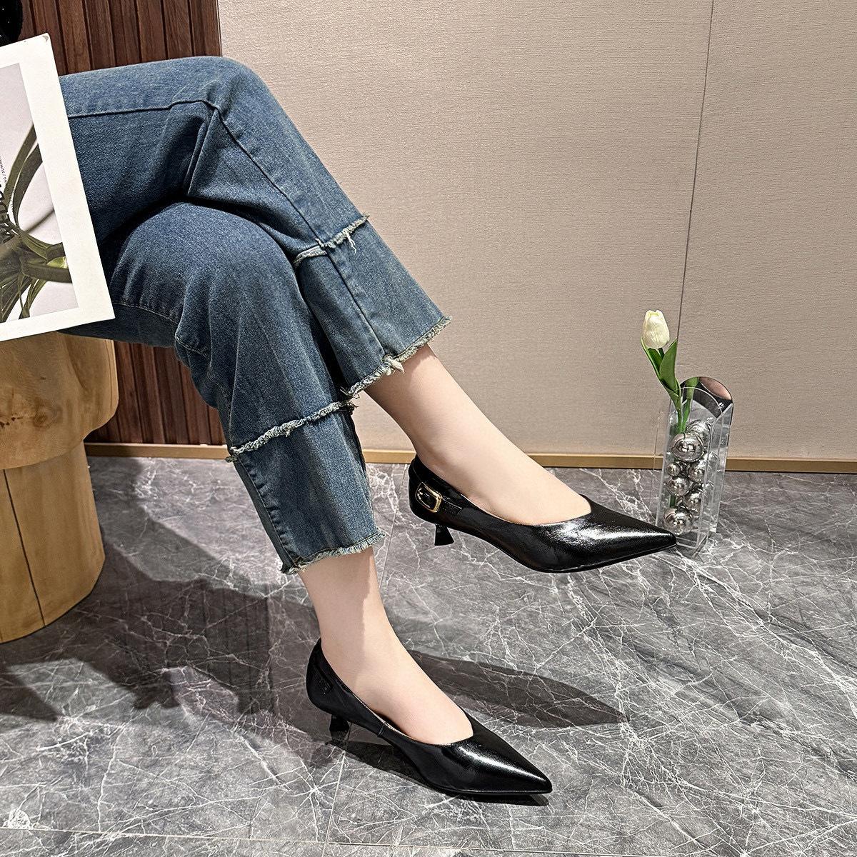 

Pointed high heels women s 2025 spring and summer new shallow mouth stiletto single shoes belt buckle cat heel office work shoes 34 чёрный