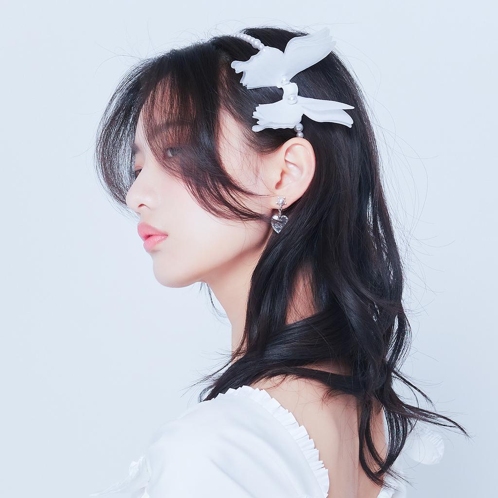 Lovuee White Butterfly Hairband