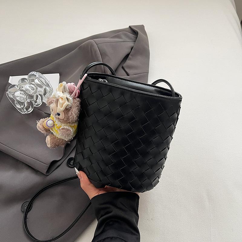 

Новая сумка-ведро Женская модная дорожная сумка через плечо no pendant чёрный