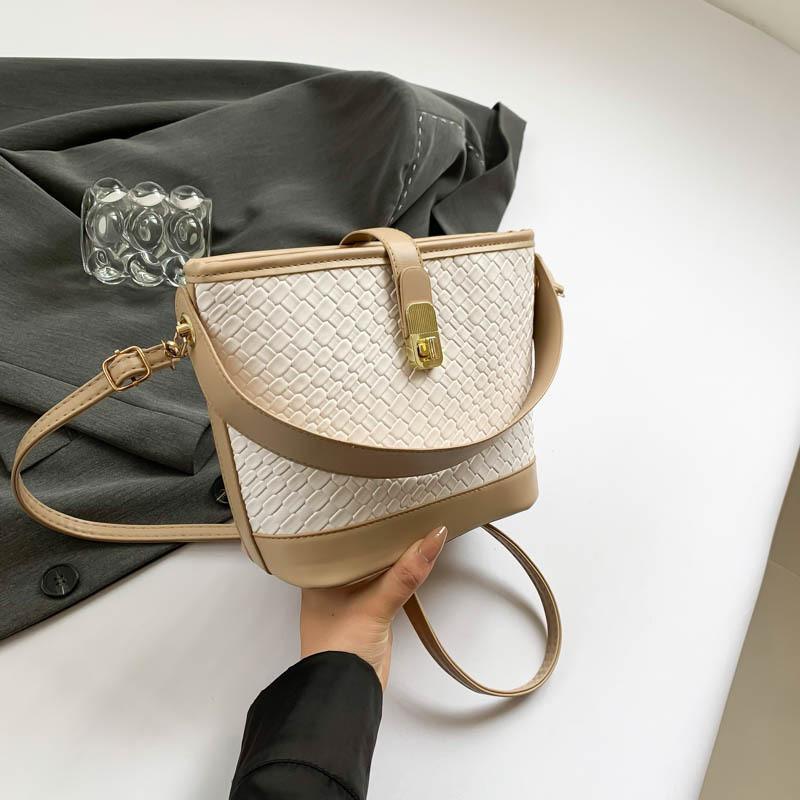 Stylish Minimalist Woven Pattern Bucket Bag For Women In Chic Black Green Brown And Khaki Colors