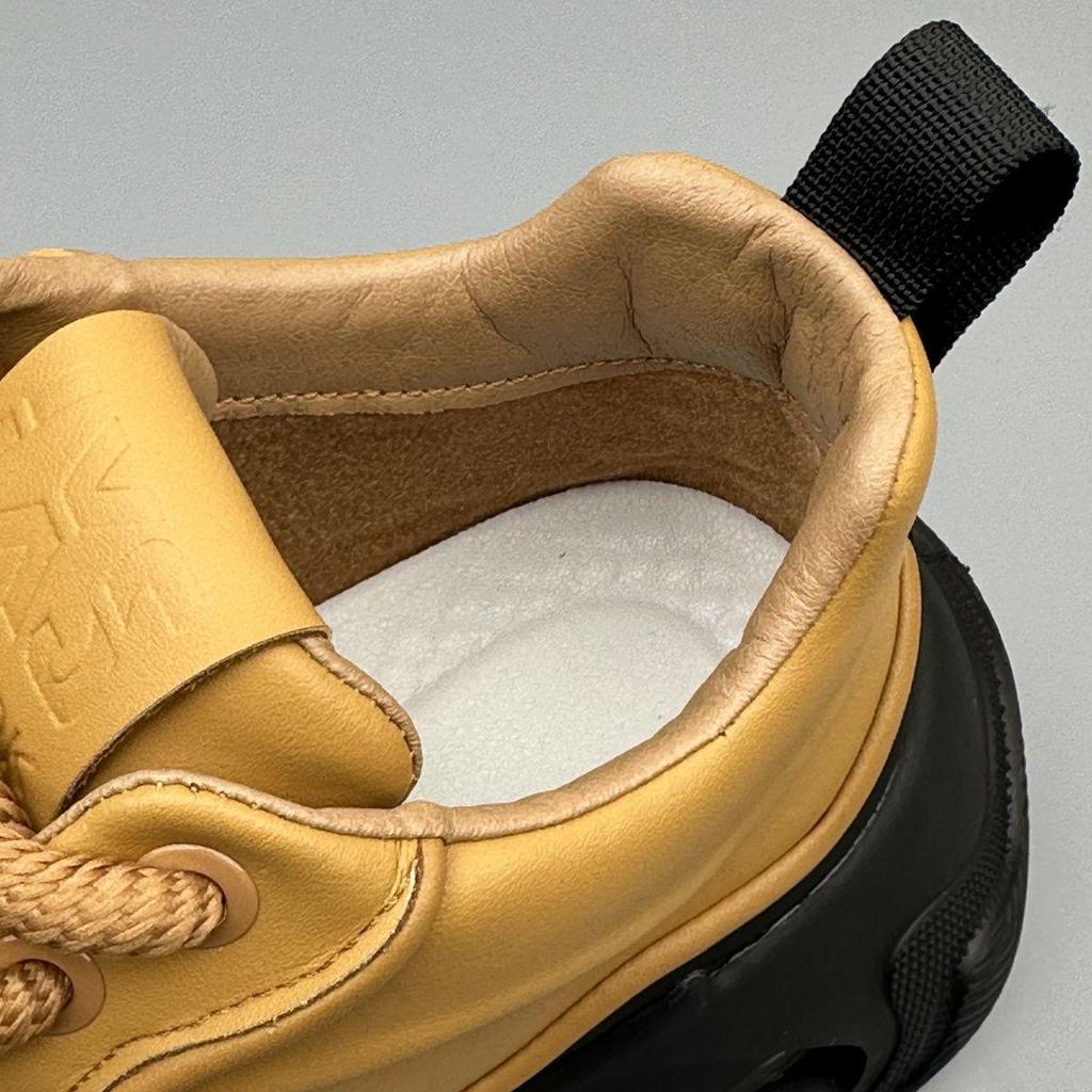 2024 Spring & Fall Men's Trendy Thick Sole Leather Sneakers - Non-slip & Wear-resistant.