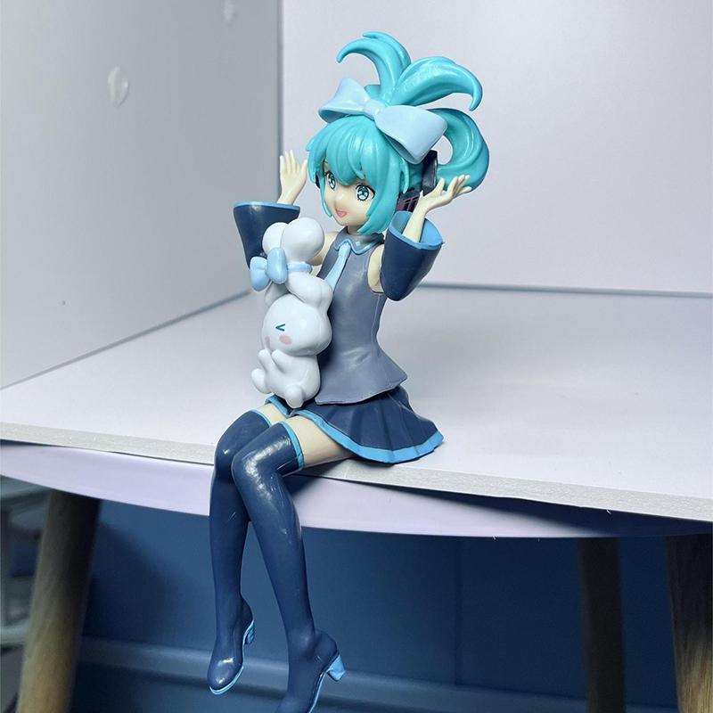

16cm Anime Hatsune Miku PVC Figure Collectible Model Toys Ornament Desktop Doll Gifts