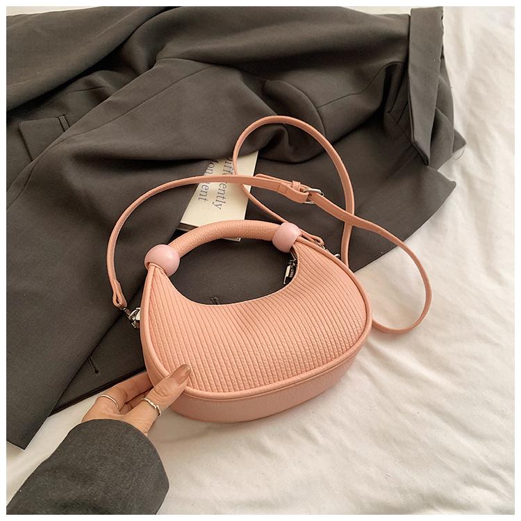 

Premium texture popular handbag 2025 summer new trendy fashion retro shoulder bag temperament messenger women s bag bag розовый