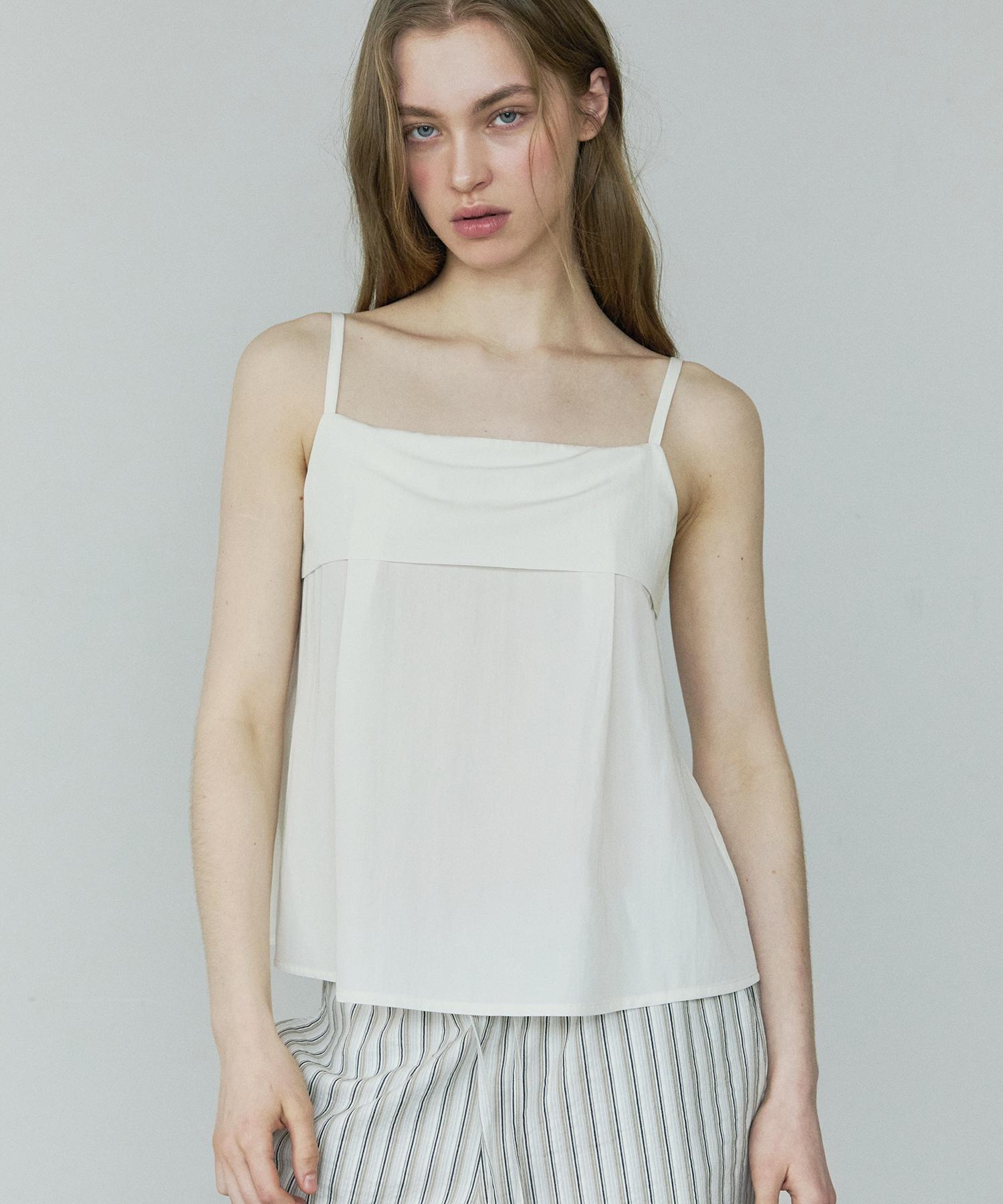 Ihr Back Button Sleeveless Top / Ivory