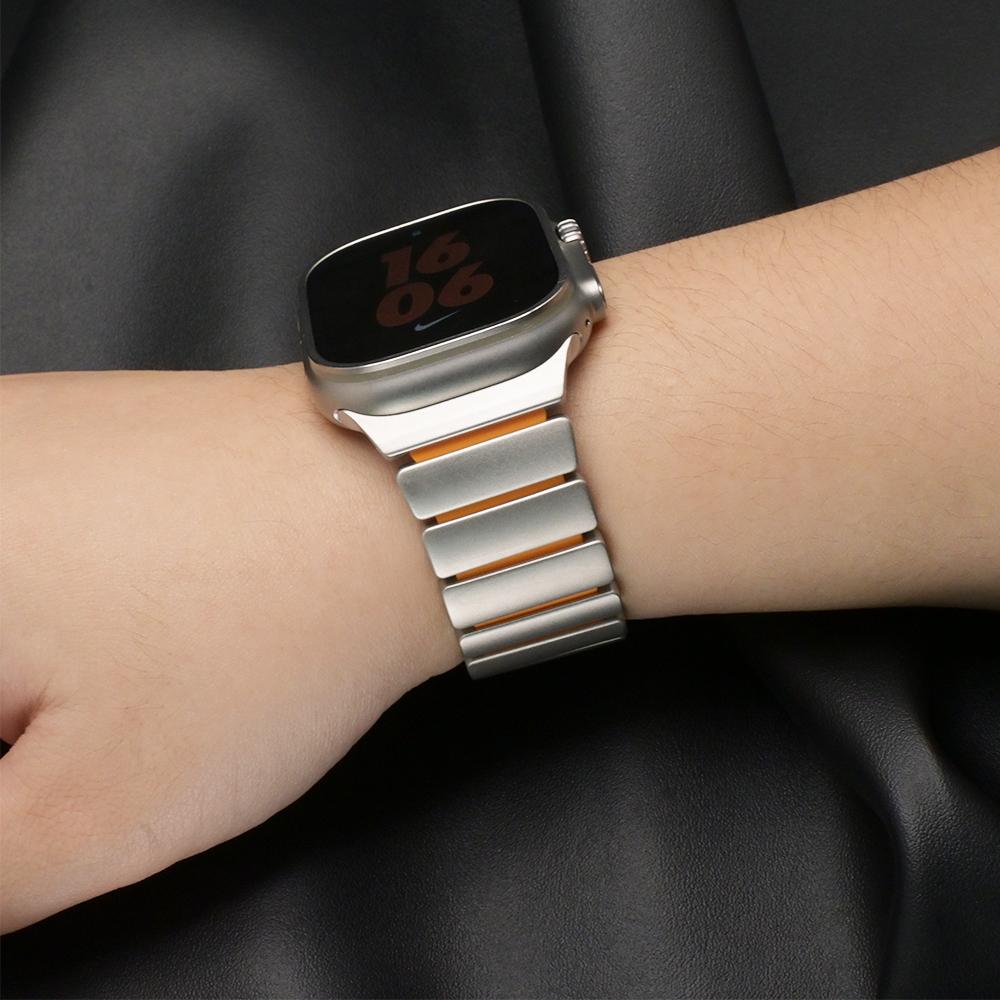 Rubber Luxury Bracelet for Apple Watch Series 11 10 46mm Ultra 3 49mm Titanium Magnetic Strap for Iwatch 9 8 5 SE 45mm 44mm Band