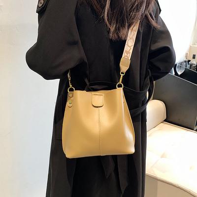 Large Capacity Bucket Bag Women's New Fashion Temperament Shoulder Messenger Bag