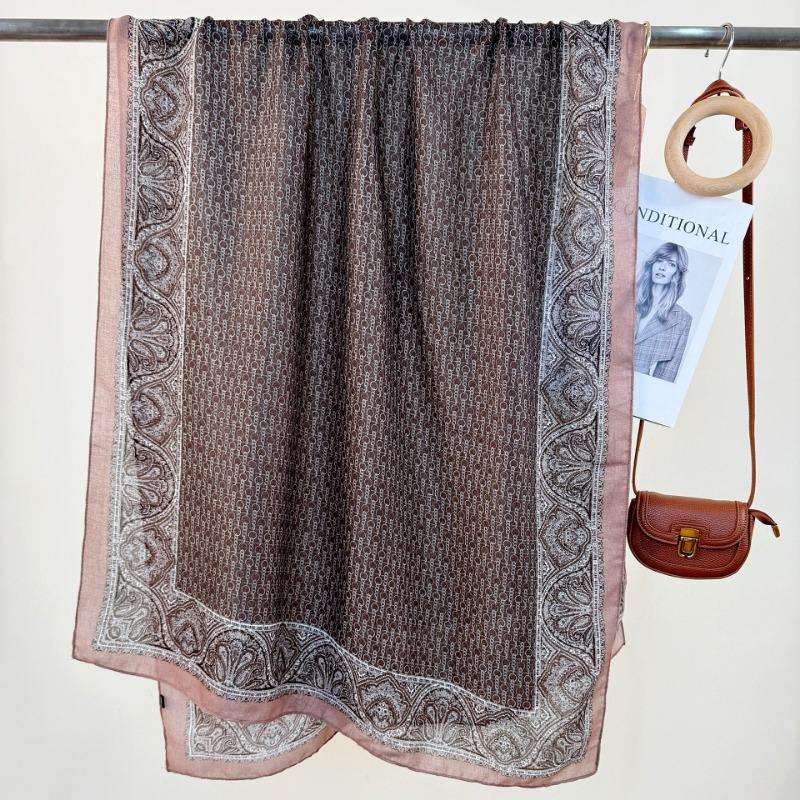 Spring and Summer Retro Long Scarf Women's Personality Design Sense Chain Printed Scarf Fashion Temperament Matching Scarf