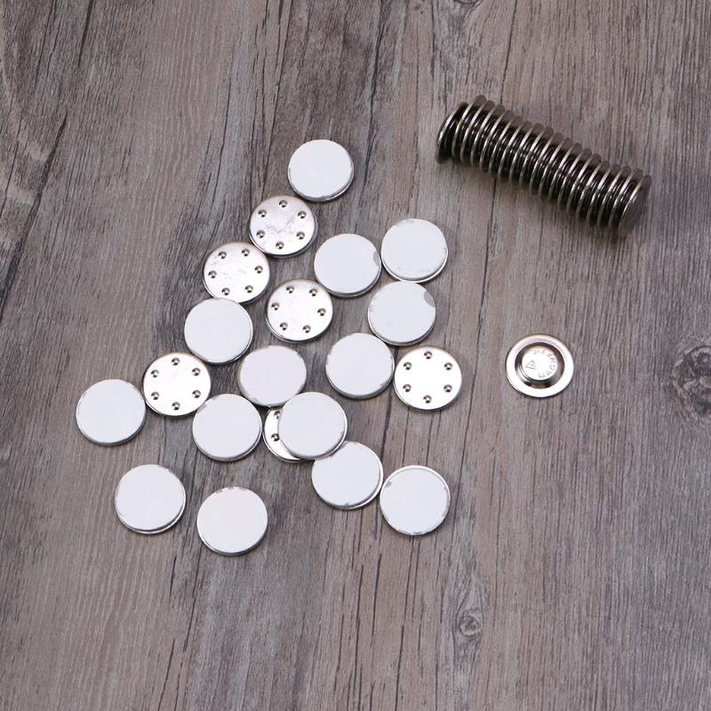 20 PEZZI Distintivo Magnetico Rotondo 1,7 cm / 0,66 pollici Portanomi Adesivi in Ferro Fibbia Accessori per Ufficio Festa Famiglia