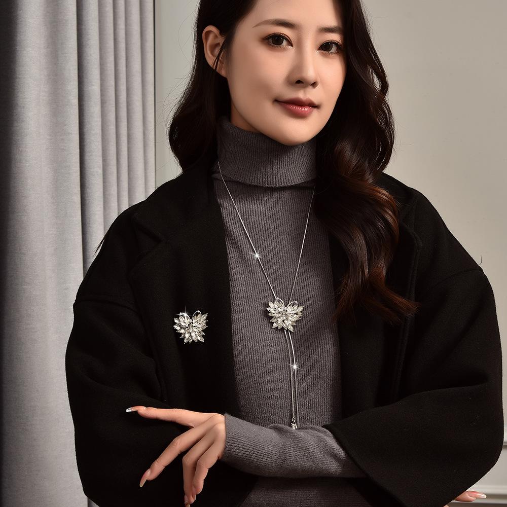 Autumn And Winter High-End Crystal Butterfly Sweater Chain Temperament Versatile One Two Wear Long Fringed Necklace Luxury