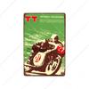 DORA Segno in Latta TT Isle Of Man Poster Metallico Retro Vintage Segni in Latta Gare di Motociclette Targhetta Piatto da Parete Pub Bar Garage Decorazione Casa xcm