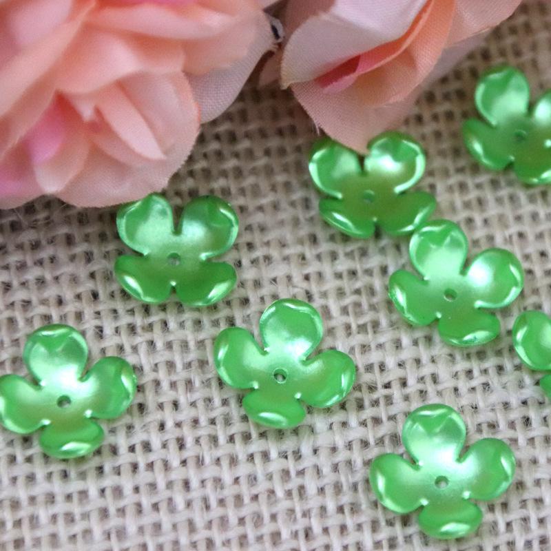 Bunte Imitationsperlen-Blütenperlen - DIY Handgemachte Bastelmaterialien, Internet-Trend