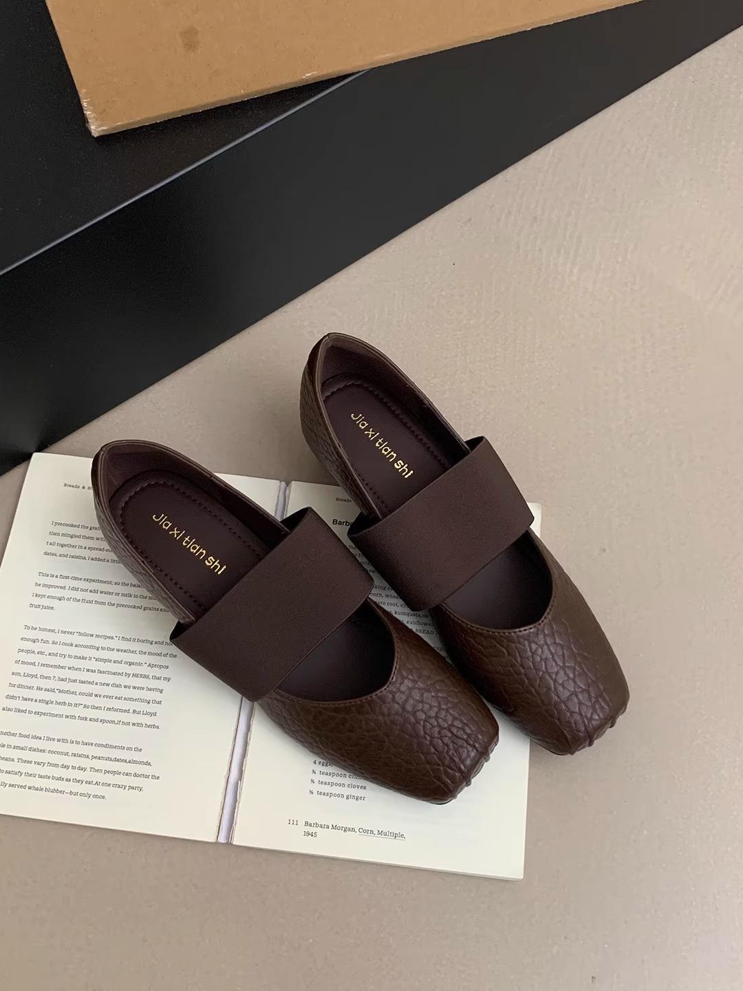 

French inner heightening shoes women s suede Mary Jane shoes spring and autumn 2025 new soft-soled retro single shoes ballet shoes 39