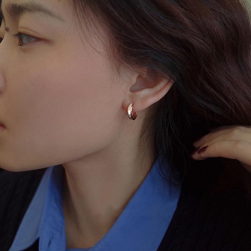 High-End 2023 Trend: Simple Shell Champagne Silver Earrings - Cold Style Design
