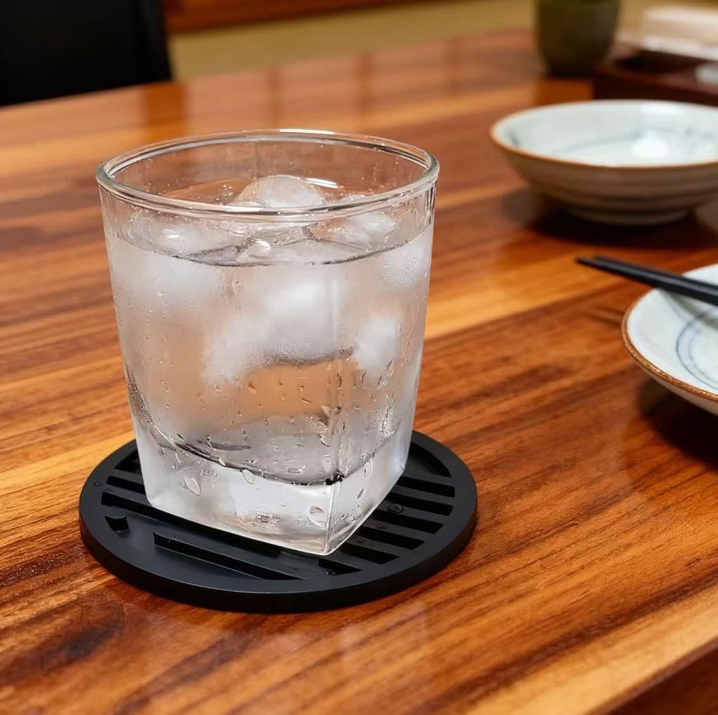 Karasu no Ki Silicone Coasters, Stylish, Set of 10, Non-Stick, Water-Resistant, Heat-Resistant, Non-Slip, 10cm Round (Striped)